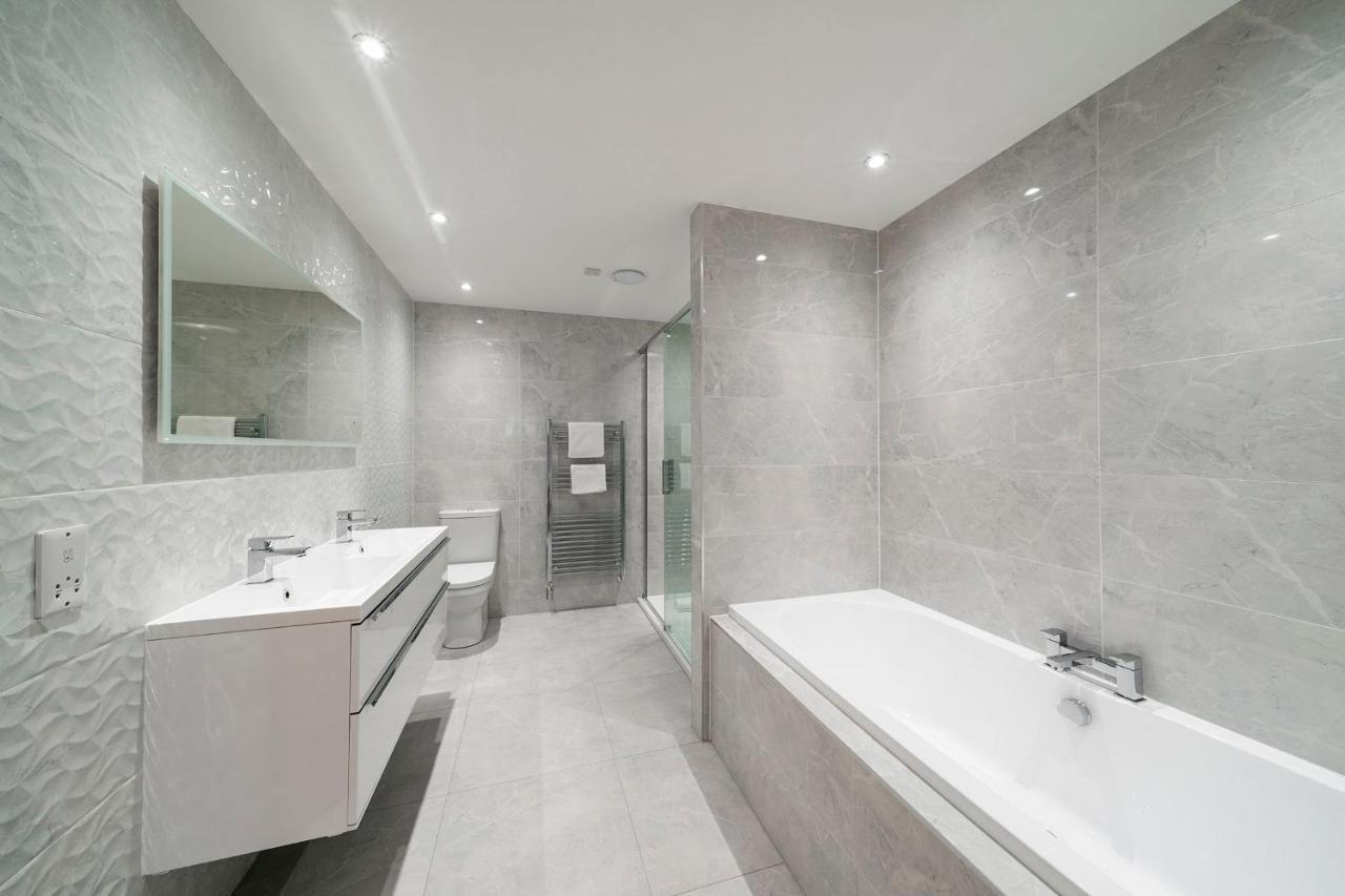 W. Queen St. Apt. ブローティ・フェリー エクステリア 写真